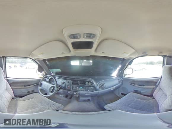 1998 Dodge 1500 z VIN 1B7HC13Y7WJ220658, wystawiony jako Copart lot #68426825 z przebiegiem 169 421 mil mil oraz Szkoda całkowita • Salvage title. Historia ofert i sprzedaży dostępna na DreamBid. Obrazek 14.