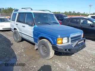 2002 Land Rover Discovery Cloth with VIN SALTY15462A765727, listed as a IAAI auction lot 41392404 with 141,132 mi miles and . Bid and sale history available at DreamBid. Image 1.