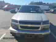 2011 Chevrolet Colorado 1LT z VIN 1GCHTCFE4B8111542, wystawiony jako IAAI lot #43481988 z przebiegiem 79 644 mil mil oraz . Historia ofert i sprzedaży dostępna na DreamBid. Obrazek 12.