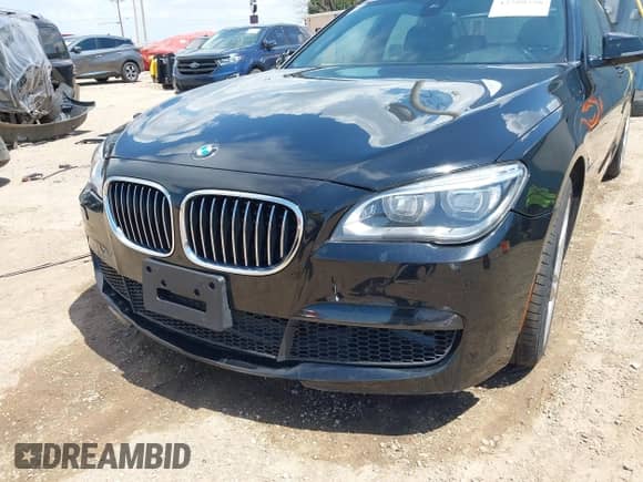 2014 BMW 7 Series ALPINA B7 xDrive with VIN WBAYF8C58ED142620, listed as a IAAI auction lot 42789758 with Not provided miles and . Bid and sale history available at DreamBid. Image 6.