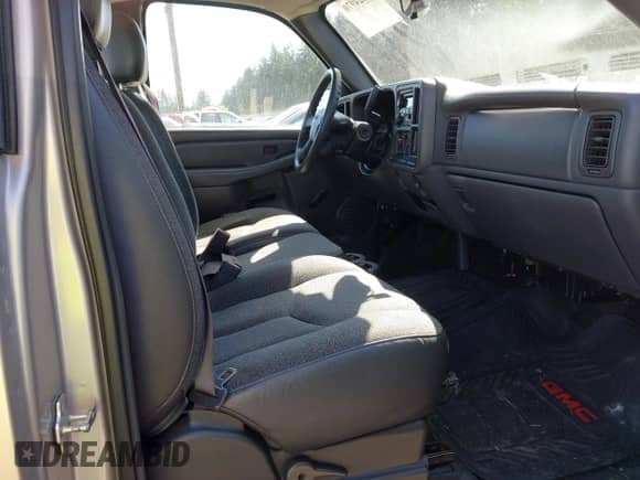 2005 GMC Sierra 1500 Work Truck z VIN 1GTEC14X75Z329484, wystawiony jako IAAI lot #42024970 z przebiegiem 193 068 mil mil oraz . Historia ofert i sprzedaży dostępna na DreamBid. Obrazek 5.