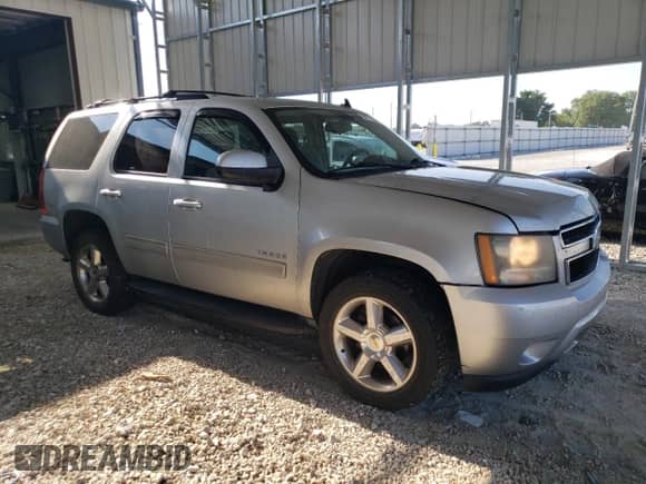2011 Chevrolet Tahoe LS с VIN 1GNSKAE06BR171441, выставлен на аукционе Copart как лот 68772005 с пробегом 251 010 миль миль и Списание • Salvage title. История ставок и продаж доступна на DreamBid. Изображение 4.