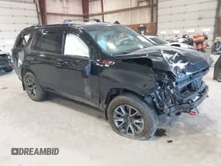 2021 Chevrolet Tahoe Z71 с VIN 1GNSKPKD0MR109854, выставлен на аукционе IAAI как лот 42043219 с пробегом 51 064 миль миль и . История ставок и продаж доступна на DreamBid. Изображение 1.