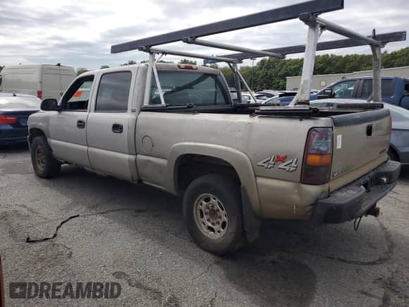 2001 Chevrolet Silverado 1500HD LS z VIN 1GCGK13U91F148580, wystawiony jako Copart lot #80055875 z przebiegiem Nie podano mil oraz Czysty tytuł • Clean title. Historia ofert i sprzedaży dostępna na DreamBid. Obrazek 2.