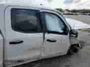 2025 GMC Sierra 1500 Pro с VIN 1GTRUAEDXSZ186190, выставлен на аукционе Copart как лот 68723175 с пробегом Не указан миль и Списание • Salvage title. История ставок и продаж доступна на DreamBid. Изображение 10.