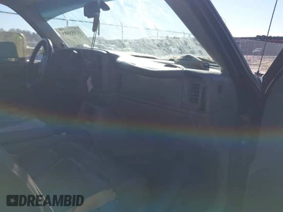2002 GMC Sierra 1500 SLE с VIN 2GTEC19T321252686, выставлен на аукционе IAAI как лот 41355583 с пробегом 245 122 миль миль и . История ставок и продаж доступна на DreamBid. Изображение 5.