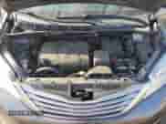 2017 Toyota Sienna XLE with VIN 5TDYZ3DC7HS899401, listed as a Copart auction lot 80454085 with 75,197 mi miles and Salvage title. Bid and sale history available at DreamBid. Image 12.