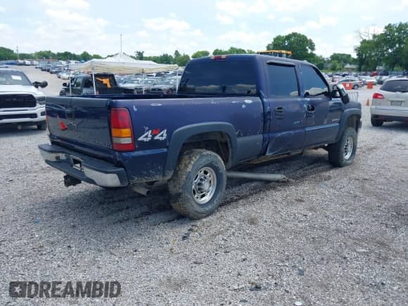 2002 Chevrolet Silverado 2500HD LS с VIN 1GCHK23U12F195114, выставлен на аукционе IAAI как лот 42514216 с пробегом 315 177 миль миль и . История ставок и продаж доступна на DreamBid. Изображение 4.