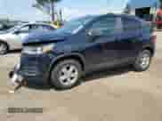 2021 Chevrolet Trax LT z VIN KL7CJPSB2MB338024, wystawiony jako Copart lot #67958875 z przebiegiem 60 156 mil mil oraz Nie do naprawy • Non repairable. Historia ofert i sprzedaży dostępna na DreamBid. Obrazek 1.
