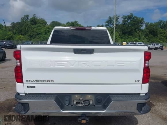 2022 Chevrolet Silverado 1500 LT z VIN 1GCUYDED0NZ110501, wystawiony jako IAAI lot #42775223 z przebiegiem 90 257 mil mil oraz . Historia ofert i sprzedaży dostępna na DreamBid. Obrazek 16.