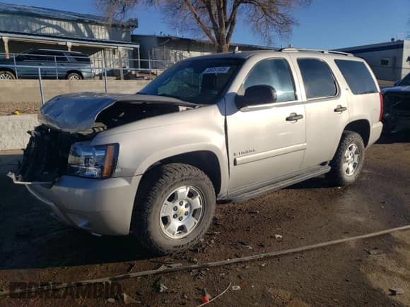 2009 Chevrolet Tahoe Commercial z VIN 1GNFK13049R177348, wystawiony jako Copart lot #88051685 z przebiegiem 137 370 mil mil oraz Szkoda całkowita • Salvage title. Historia ofert i sprzedaży dostępna na DreamBid. Obrazek 1.