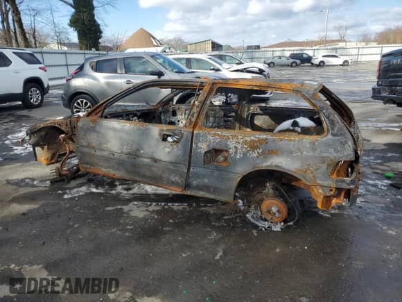 1991 Honda Civic с VIN 2HGED7361MH521234, выставлен на аукционе Copart как лот 87624065 с пробегом Не указан миль и Списание • Salvage title. История ставок и продаж доступна на DreamBid. Изображение 2.