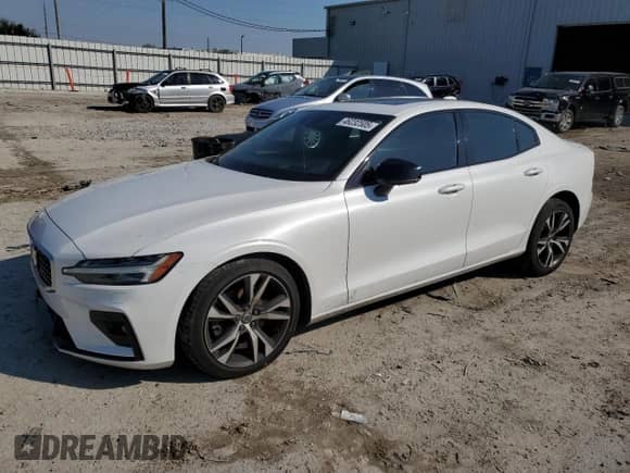 2019 Volvo S60 R-Design с VIN 7JR102FM1KG015838, выставлен на аукционе Copart как лот 46232505 с пробегом 65 404 миль миль и Списание • Salvage title. История ставок и продаж доступна на DreamBid. Изображение 1.