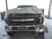 2016 Chevrolet Silverado 2500HD LT z VIN 1GC1KVE88GF247168, wystawiony jako IAAI lot #40907712 z przebiegiem Nie podano mil oraz . Historia ofert i sprzedaży dostępna na DreamBid. Obrazek 6.
