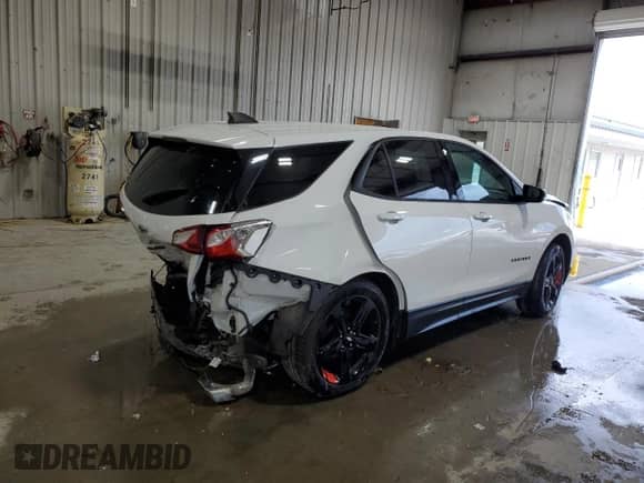 2020 Chevrolet Equinox LT with VIN 2GNAXVEX6L6110721, listed as a Copart auction lot 70638995 with Not provided miles and Non repairable. Bid and sale history available at DreamBid. Image 3.