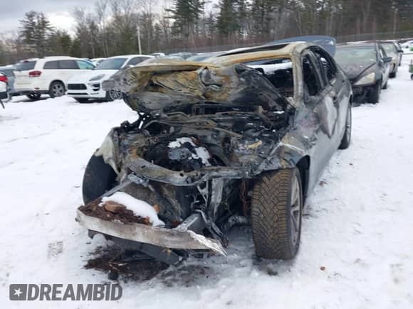 2016 BMW 3 Series 320i xDrive с VIN WBA8A3C59GK689282, выставлен на аукционе IAAI как лот 41435722 с пробегом Не указан миль и . История ставок и продаж доступна на DreamBid. Изображение 6.