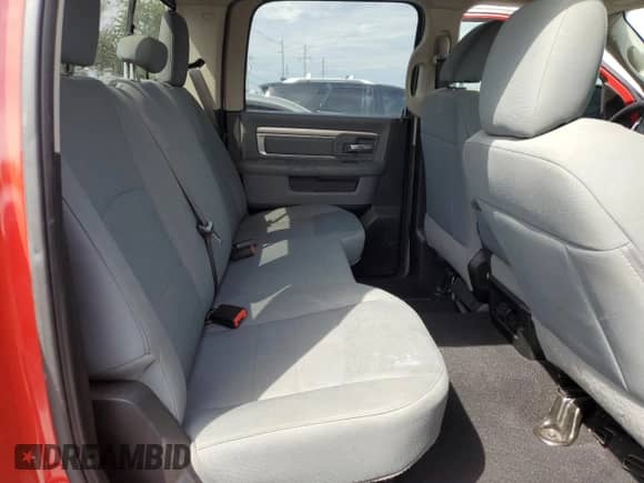 2019 Ram 1500 SLT z VIN 1C6RR6TT9KS584578, wystawiony jako Copart lot #71105885 z przebiegiem Nie podano mil oraz Nie do naprawy • Non repairable. Historia ofert i sprzedaży dostępna na DreamBid. Obrazek 10.