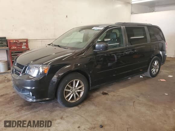 2014 Dodge Grand Caravan R/T with VIN 2C4RDGEGXER177257, listed as a Copart auction lot 62407225 with 199,332 mi miles and Non repairable. Bid and sale history available at DreamBid. Image 1.