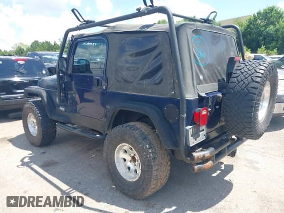 2005 Jeep Wrangler X с VIN 1J4FA39S45P321691, выставлен на аукционе IAAI как лот 42688092 с пробегом 127 976 миль миль и . История ставок и продаж доступна на DreamBid. Изображение 3.
