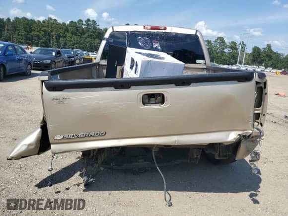 2007 Chevrolet Silverado 1500 LS with VIN 2GCEC13V471100787, listed as a Copart auction lot 72002725 with Not provided miles and Salvage title. Bid and sale history available at DreamBid. Image 6.