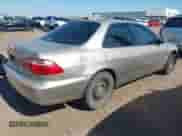 1998 Honda Accord LX с VIN 1HGCG5542WA266612, выставлен на аукционе IAAI как лот 42208066 с пробегом 202 101 миль миль и . История ставок и продаж доступна на DreamBid. Изображение 4.