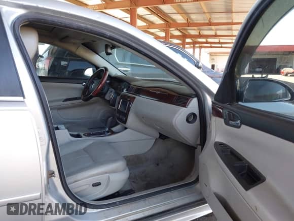 2009 Chevrolet Impala LTZ с VIN 2G1WU57M591299774, выставлен на аукционе IAAI как лот 43395428 с пробегом 150 316 миль миль и . История ставок и продаж доступна на DreamBid. Изображение 5.