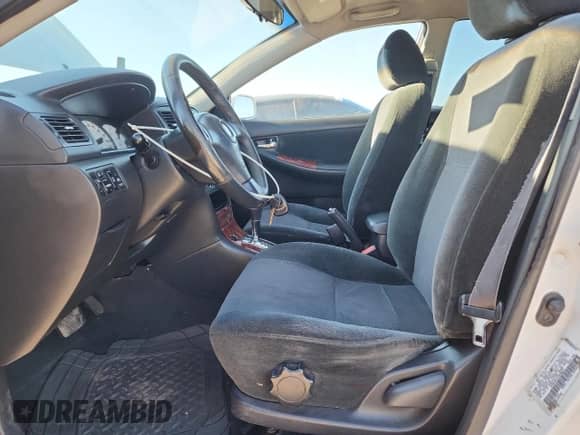 2003 Toyota Corolla CE с VIN 1NXBR32E13Z008545, выставлен на аукционе Copart как лот 71531175 с пробегом 213 494 миль миль и Чистый • Clean title. История ставок и продаж доступна на DreamBid. Изображение 7.