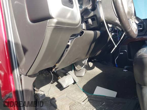 2018 GMC Sierra 1500 SLT z VIN 3GTP1NEC7JG332428, wystawiony jako IAAI lot #43496885 z przebiegiem Nie podano mil oraz . Historia ofert i sprzedaży dostępna na DreamBid. Obrazek 20.