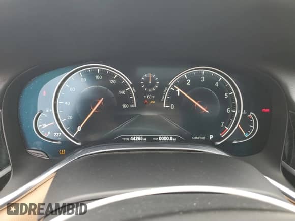 2017 BMW 7 Series 740i xDrive with VIN WBA7E4C35HGV23379, listed as a Copart auction lot 48747375 with 44,265 mi miles and Non repairable. Bid and sale history available at DreamBid. Image 9.