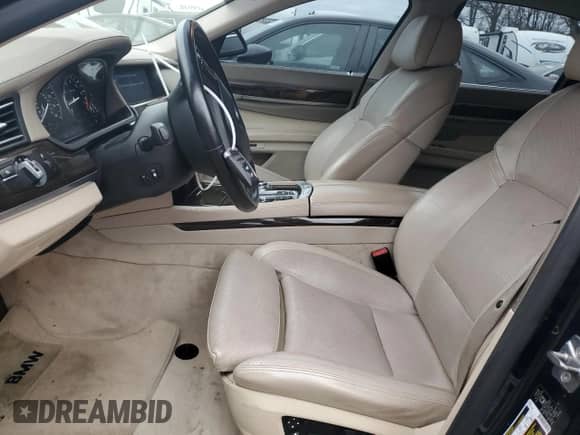 2010 BMW 7 Series 750i xDrive with VIN WBAKC6C57AC393485, listed as a Copart auction lot 83944534 with 85,107 mi miles and Clean title. Bid and sale history available at DreamBid. Image 7.