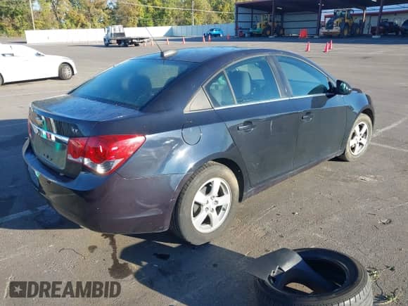 2016 Chevrolet Cruze LT с VIN 1G1PE5SB9G7152204, выставлен на аукционе IAAI как лот 43515304 с пробегом 148 304 миль миль и . История ставок и продаж доступна на DreamBid. Изображение 4.