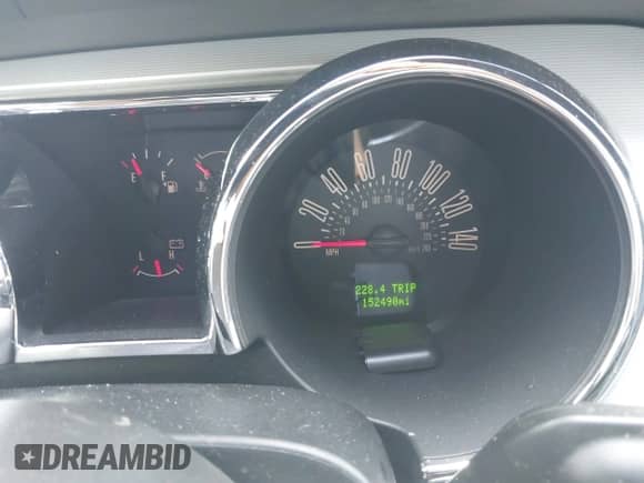 2007 Ford Mustang GT Deluxe z VIN 1ZVHT82H675250977, wystawiony jako IAAI lot #43314696 z przebiegiem 152 490 mil mil oraz . Historia ofert i sprzedaży dostępna na DreamBid. Obrazek 15.