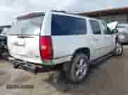 2011 Chevrolet Suburban LTZ с VIN 1GNSCKE02BR337179, выставлен на аукционе IAAI как лот 41477139 с пробегом Не указан миль и . История ставок и продаж доступна на DreamBid. Изображение 4.