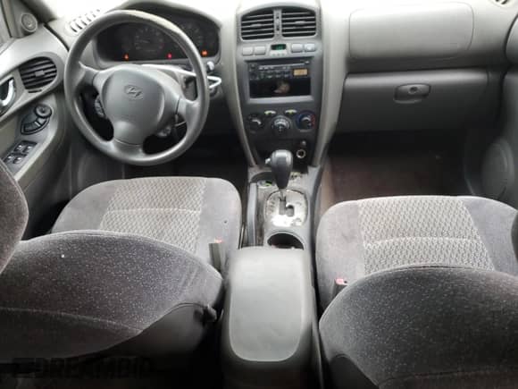 2004 Hyundai Santa Fe с VIN KM8SB12B84U661471, выставлен на аукционе Copart как лот 83245224 с пробегом 137 094 миль миль и Списание • Salvage title. История ставок и продаж доступна на DreamBid. Изображение 8.