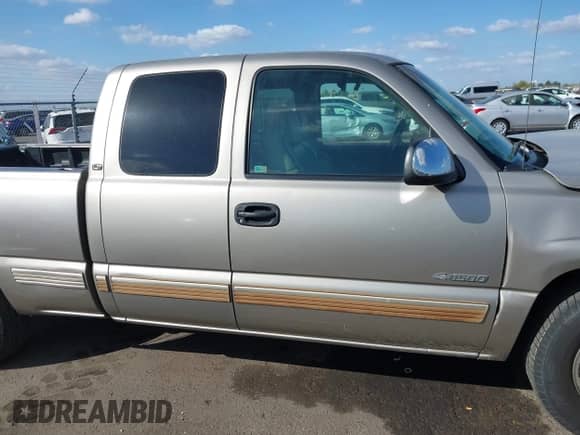 2001 Chevrolet Silverado 1500 LS с VIN 1GCEC19T71Z129656, выставлен на аукционе IAAI как лот 43417159 с пробегом 216 452 миль миль и . История ставок и продаж доступна на DreamBid. Изображение 13.