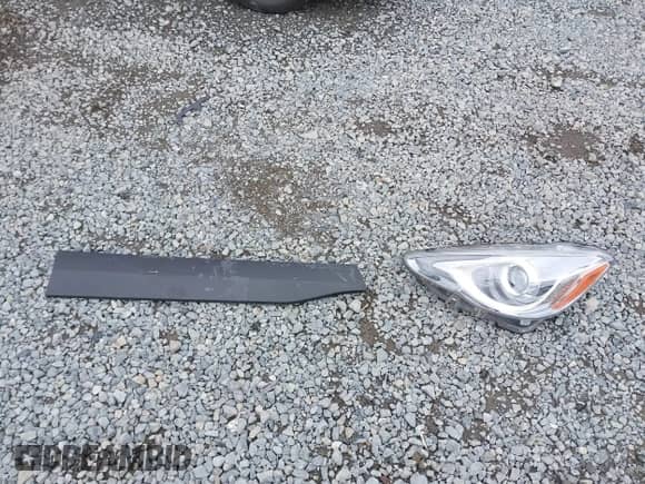 2015 Toyota Prius One z VIN JTDKDTB37F1098842, wystawiony jako IAAI lot #42599025 z przebiegiem 87 264 mil mil oraz . Historia ofert i sprzedaży dostępna na DreamBid. Obrazek 12.