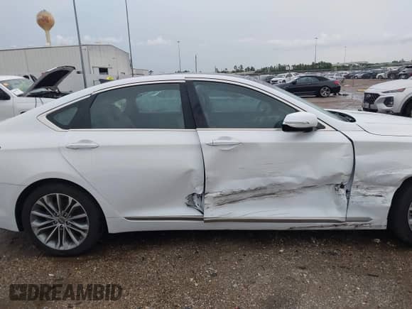 2016 Hyundai Genesis 3.8L with VIN KMHGN4JE3GU115238, listed as a IAAI auction lot 42628814 with 81,107 mi miles and . Bid and sale history available at DreamBid. Image 13.