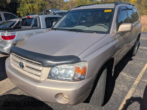 2004 Toyota Highlander с VIN JTEEP21A140025561, выставлен на аукционе IAAI как лот 43526939 с пробегом 163 639 миль миль и . История ставок и продаж доступна на DreamBid. Изображение 2.