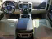 2014 Ram 1500 Laramie z VIN 1C6RR7VM8ES434719, wystawiony jako Copart lot #47923295 z przebiegiem 145 546 mil mil oraz Szkoda całkowita • Salvage title. Historia ofert i sprzedaży dostępna na DreamBid. Obrazek 8.