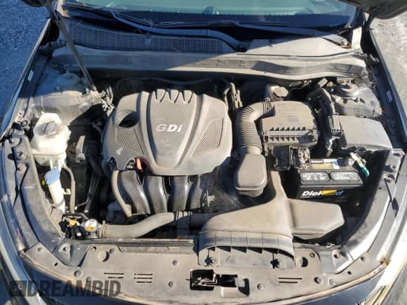 2014 Kia Optima LX z VIN 5XXGM4A70EG325646, wystawiony jako Copart lot #85395495 z przebiegiem 302 517 mil mil oraz Czysty tytuł • Clean title. Historia ofert i sprzedaży dostępna na DreamBid. Obrazek 11.