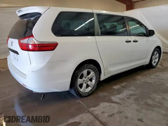 2017 Toyota Sienna L with VIN 5TDZZ3DC0HS787639, listed as a Copart auction lot 82137915 with 41,700 mi miles and Clean title. Bid and sale history available at DreamBid. Image 3.