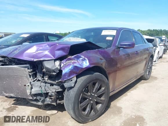 2014 Chrysler 300 с VIN 2C3CCARG9EH103743, выставлен на аукционе IAAI как лот 42798567 с пробегом 134 561 миль миль и . История ставок и продаж доступна на DreamBid. Изображение 2.