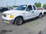 2004 Ford F-150 XL z VIN 2FTRX17244CA34702, wystawiony jako IAAI lot #42455463 z przebiegiem 109 705 mil mil oraz . Historia ofert i sprzedaży dostępna na DreamBid. Obrazek 2.