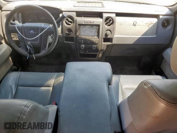 2011 Ford F-150 XL с VIN 1FTFW1CF3BFC48810, выставлен на аукционе Copart как лот 80350565 с пробегом Не указан миль и Списание • Salvage title. История ставок и продаж доступна на DreamBid. Изображение 8.