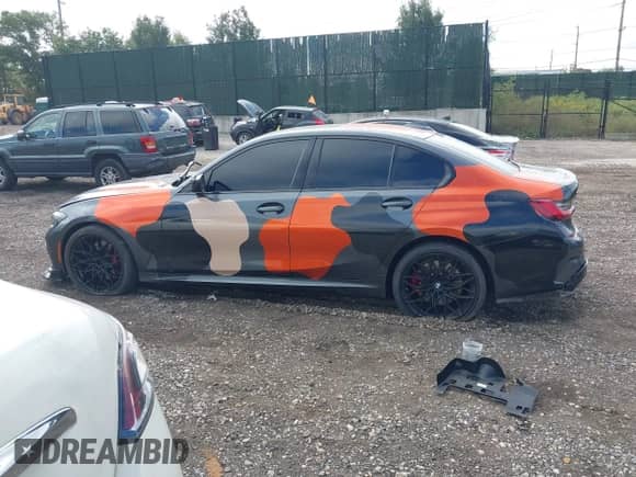 2022 BMW 3 Series M340i xDrive z VIN 3MW5U9J01N8C50466, wystawiony jako IAAI lot #43221461 z przebiegiem 42 914 mil mil oraz . Historia ofert i sprzedaży dostępna na DreamBid. Obrazek 14.