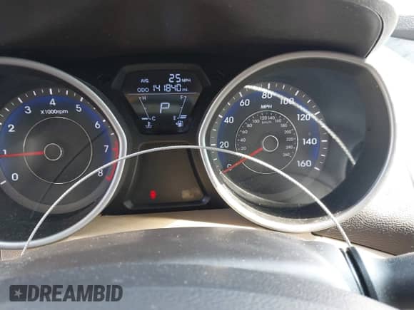 2011 Hyundai Elantra GLS z VIN KMHDH4AE1BU131280, wystawiony jako IAAI lot #42718484 z przebiegiem 141 840 mil mil oraz . Historia ofert i sprzedaży dostępna na DreamBid. Obrazek 7.