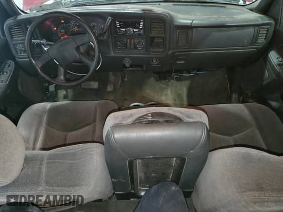 2006 Chevrolet Silverado 1500 LT1 with VIN 2GCEK19V261345970, listed as a Copart auction lot 68275715 with 238,037 mi miles and Clean title. Bid and sale history available at DreamBid. Image 8.