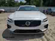 2024 Volvo S60 Plus Dark Theme z VIN 7JRL12FL5RG288417, wystawiony jako Copart lot #59039405 z przebiegiem 35 mil mil oraz Nie do naprawy • Non repairable. Historia ofert i sprzedaży dostępna na DreamBid. Obrazek 5.