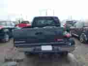 2003 GMC Sierra 1500 SLE с VIN 1GTEK19T53E241692, выставлен на аукционе IAAI как лот 41140059 с пробегом 106 472 миль миль и . История ставок и продаж доступна на DreamBid. Изображение 16.