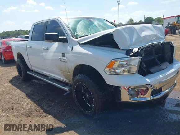 2017 Ram 1500 Big Horn z VIN 1C6RR7LG8HS641483, wystawiony jako IAAI lot #42557942 z przebiegiem 128 219 mil mil oraz . Historia ofert i sprzedaży dostępna na DreamBid. Obrazek 1.